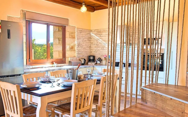 Luxurious Villa With Swimming Pool in Kavallos Greece
