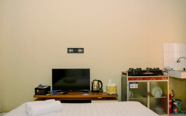 Compact Studio Room Kebagusan City Apartment