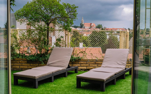 Pannonia Hotel