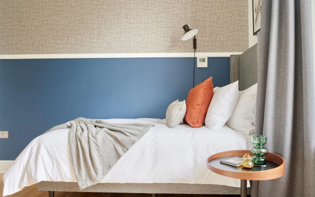 Corner House Hotel