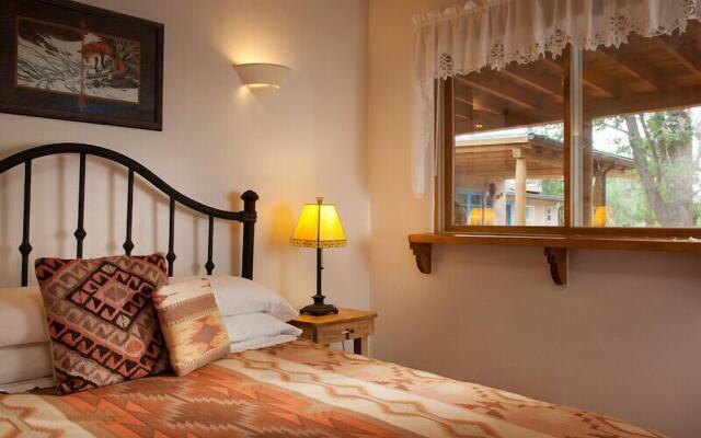 Casa Escondida Bed & Breakfast