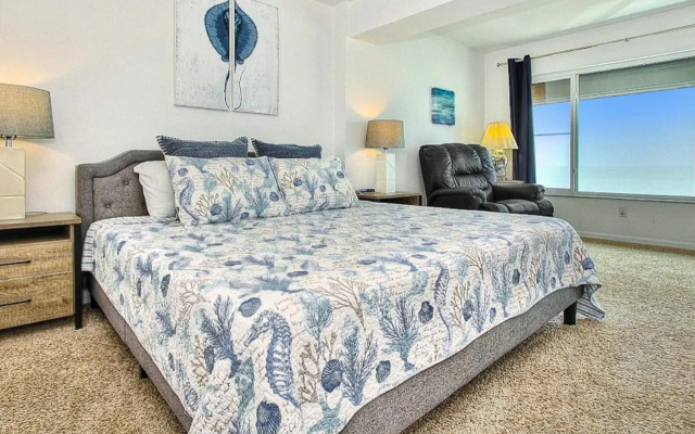 Shore House 502