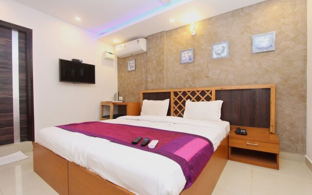 OYO 7529 Mayuri Residency