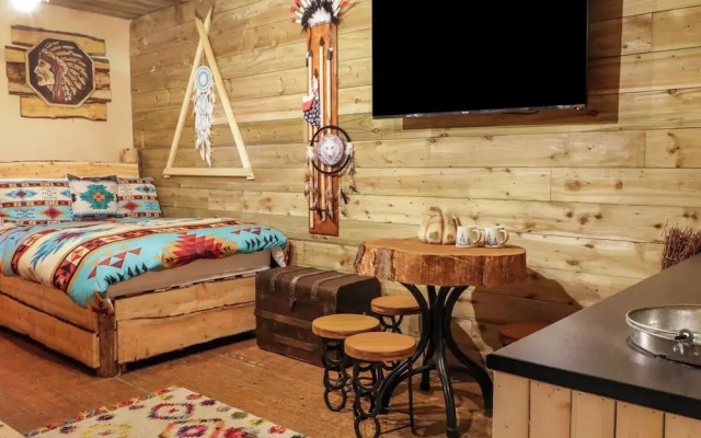 Apache Falls Lodge