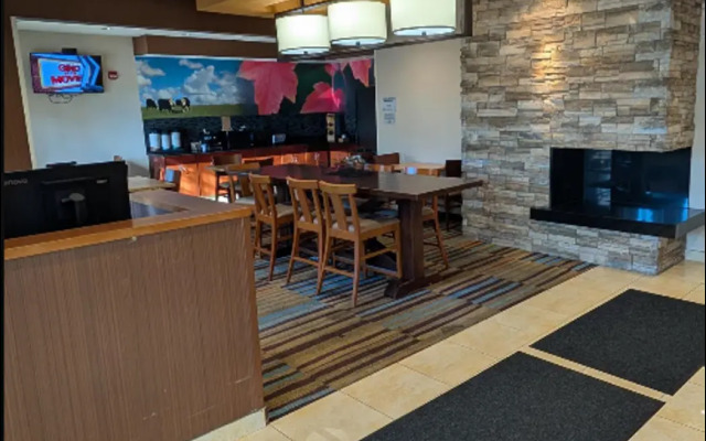 SureStay by Best Western Mount Pleasant Racine