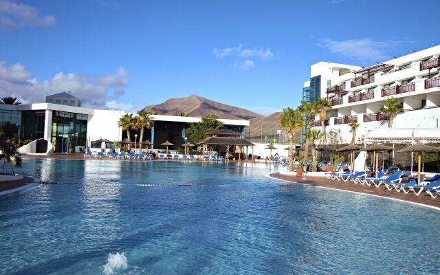 Sandos Papagayo Hotel