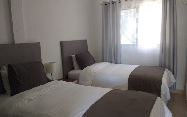 ITO Full 4bedroom House