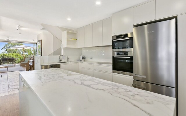 Spectacular Penthouse In Little Cove Noosa Heads Unit 2 Cuvee 29 Allambie Rise