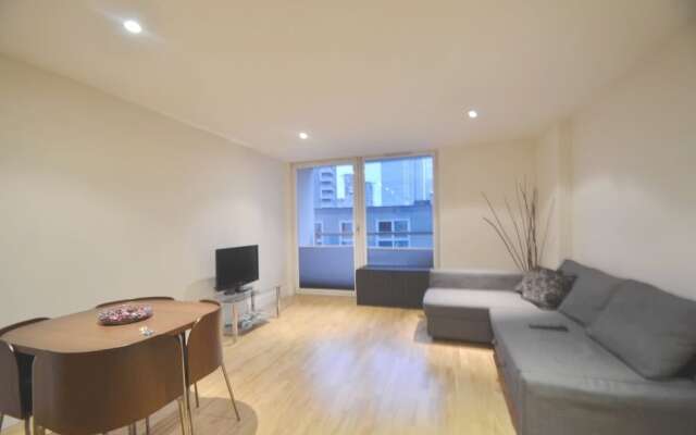 One Bedroom Canary Wharf