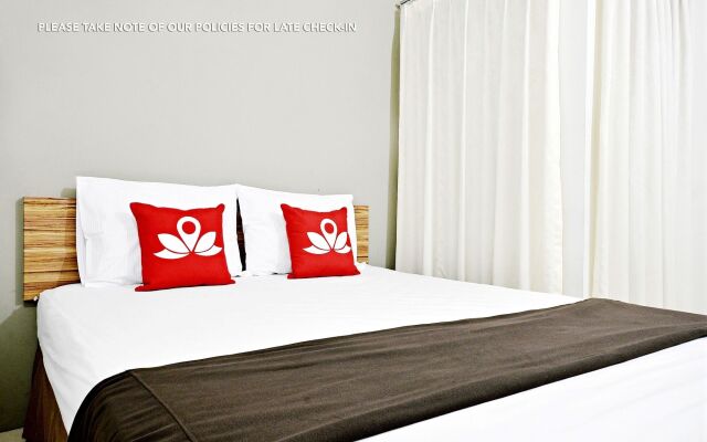 ZEN Rooms Mampang Prapatan Syariah