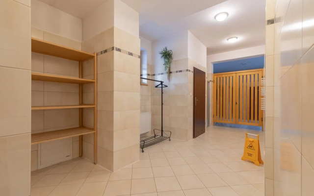 Zakopane Ski Apartment near Polana Szymoszkowa by Renters