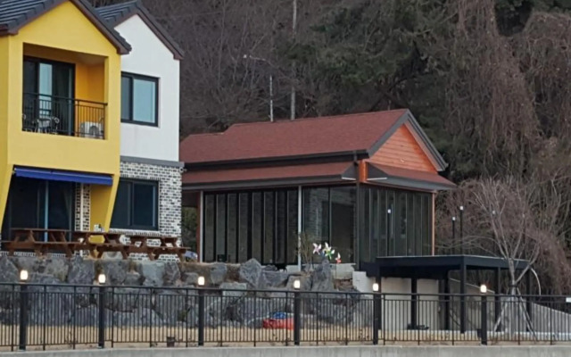 Changwon Gwaengibada Pension