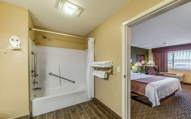 Quality Inn Glenpool - Tulsa