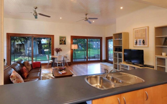 FAIRVIEW and STUDIO Gerringong 4pm check out Sundays