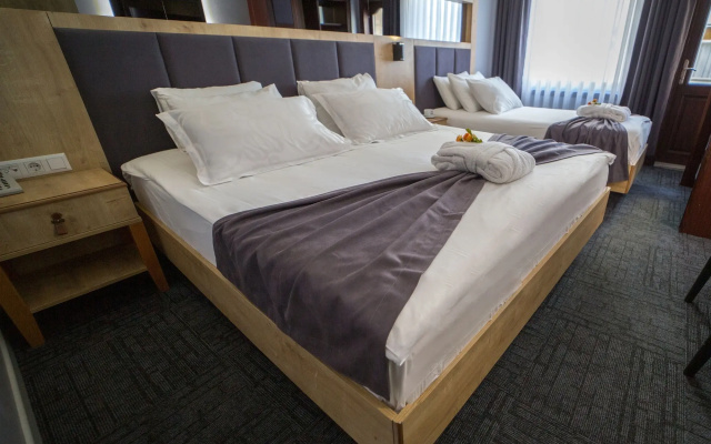 Funda Hotel