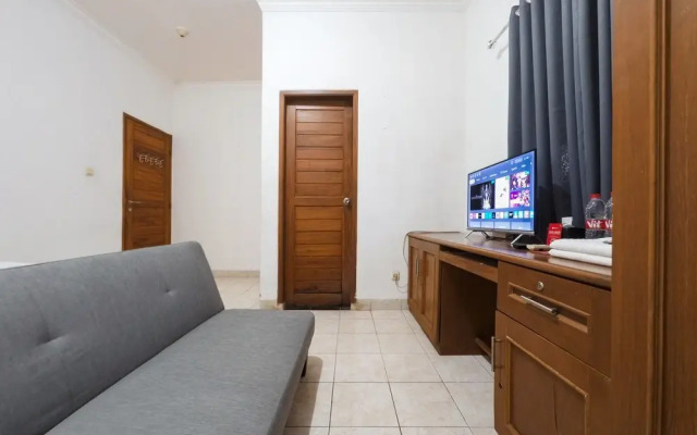 RedDoorz near Trans Studio Mall Cibubur