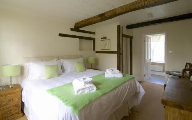Coach House Norbury
