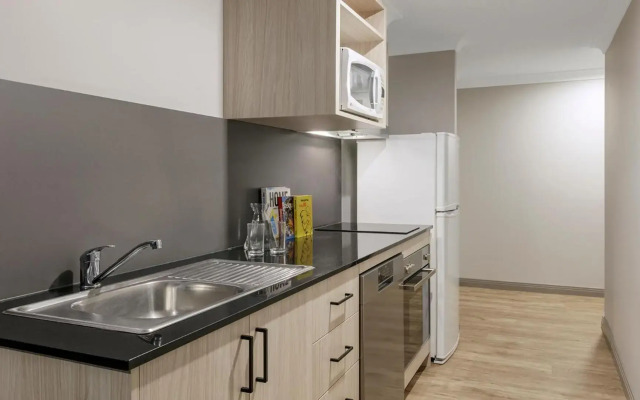 Oaks Sydney North Ryde Suites