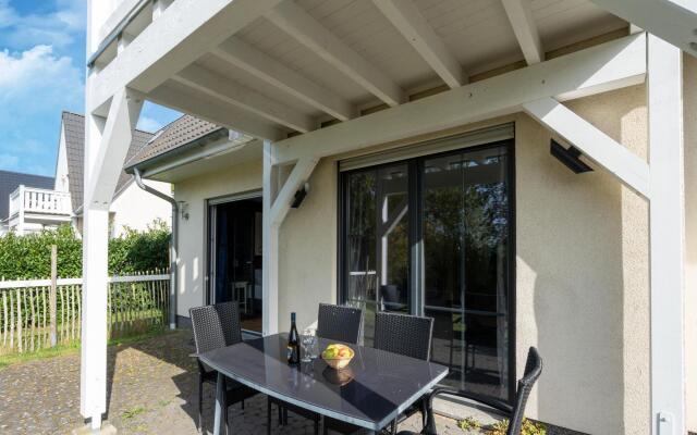 Holiday Flat in Bastorf With Garden