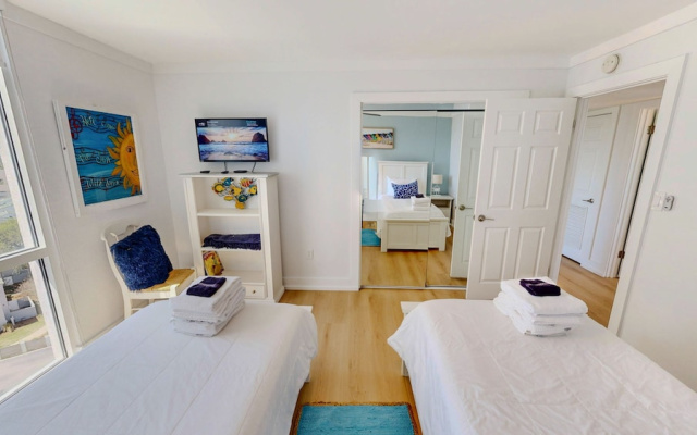 Shoreline Towers 3101 3 Bedroom Condo