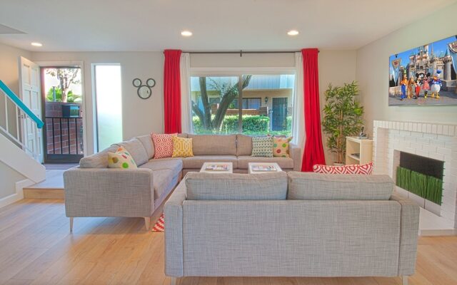 Parent Trap - 3 Br Condo