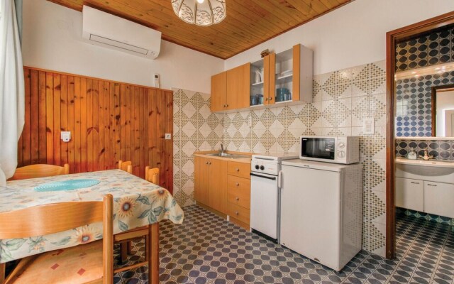 Nice Home in Piran With Wifi and 1 Bedrooms