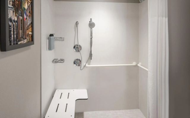 Courtyard by Marriott New Orleans Metairie