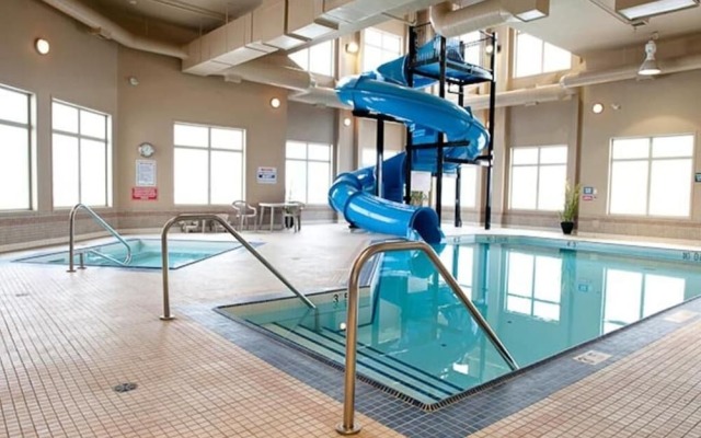 Paradise Inn & Suites Valleyview