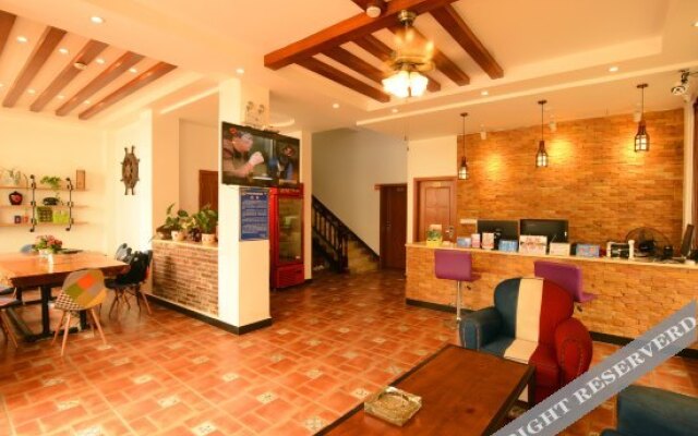 Yangshuo Jibaihe Hostel