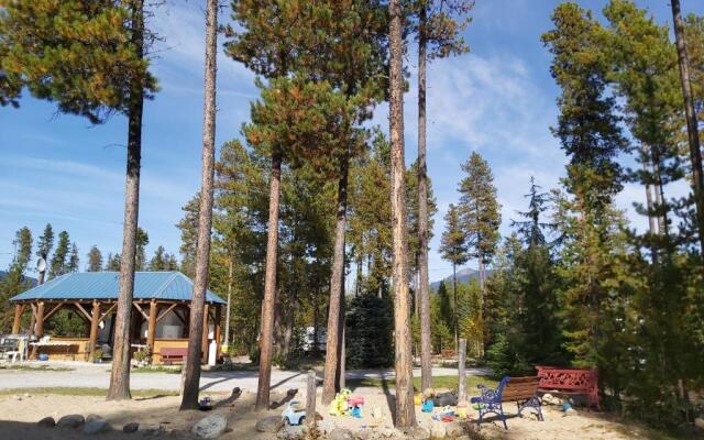 Blue River Cabins & Campgrounds