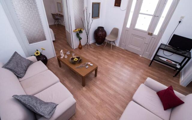 Naxian Harmony 300m from the beach