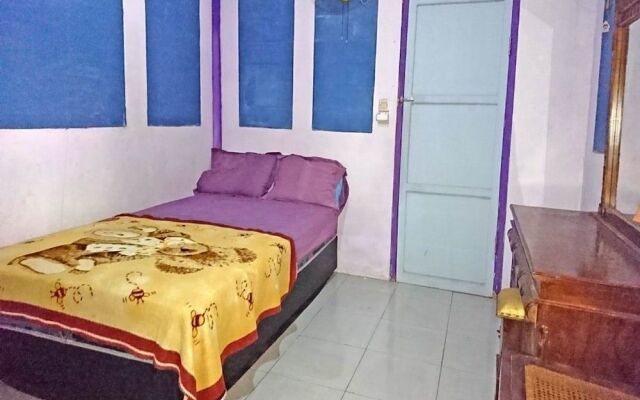 Oyo 2467 Penginapan Dafista
