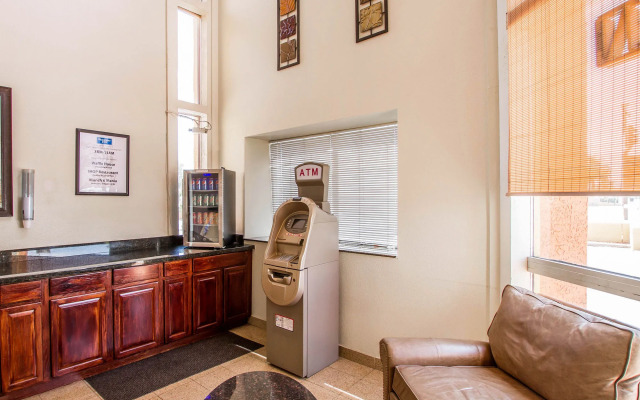 Rodeway Inn Near AZ State University