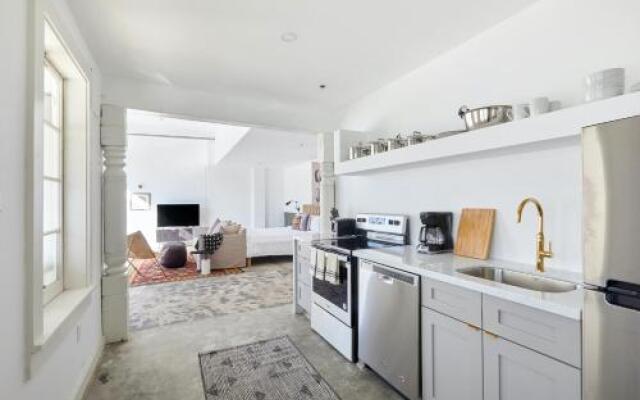 Sleek 2BR in Marigny by Sonder