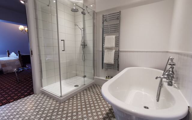 Bridport Arms Hotel