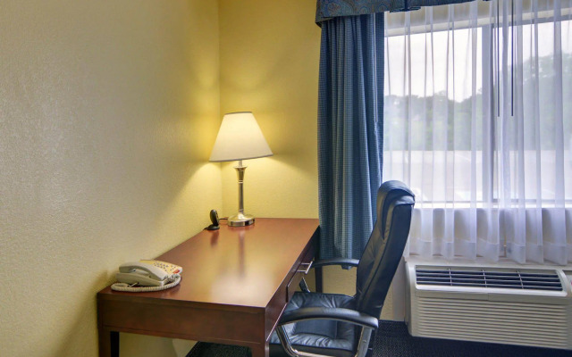 Quality Inn & Suites