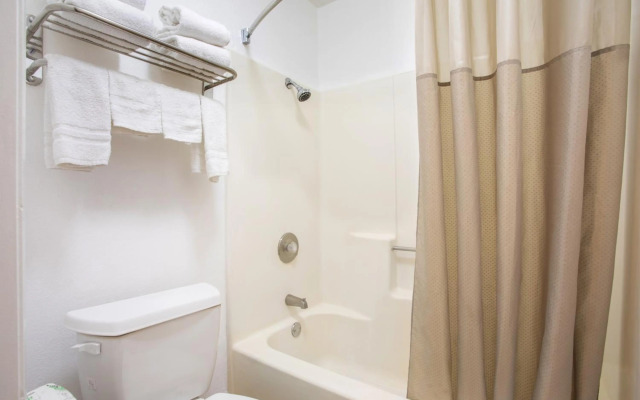 OYO Hotel Palmdale - Antelope Valley