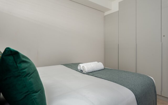 Burmeister on Park 007