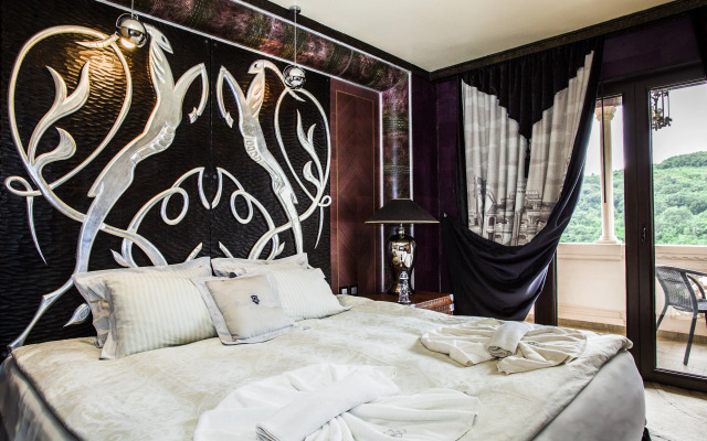 Royal Castle Design & SPA Hotel