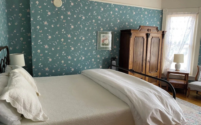 Gable House Bed & Breakfast Inn