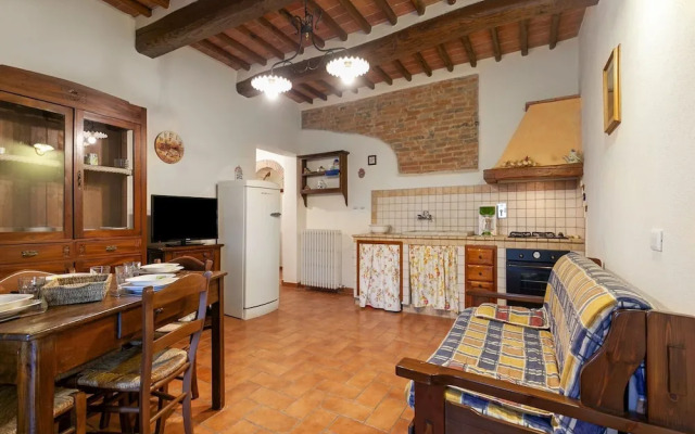 Belvilla by OYO Farmhous With Swimming Pool