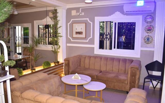 Bulon Hotel