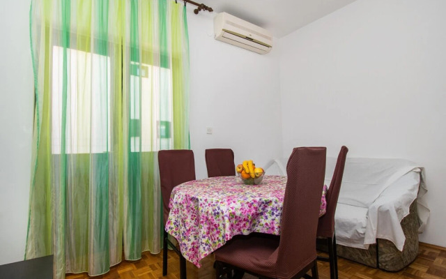 Apartment Ivan