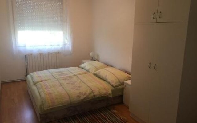 Mria Apartmanhz