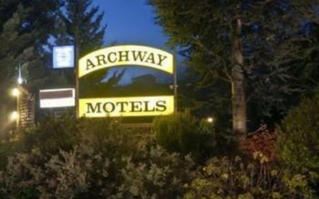 Archway Motel & Chalets