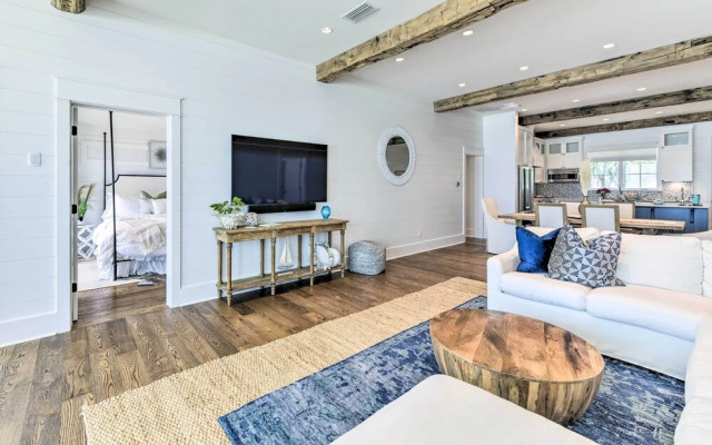 Luxe, Beachfront PCB Home w/ Decks & Grill!