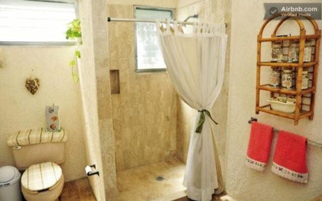 Casa Naranja Bed & Breakfast Cancun