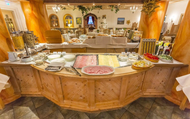 Hotel Alpenhof