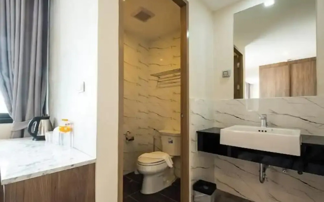 B2 Korat Premier Hotel