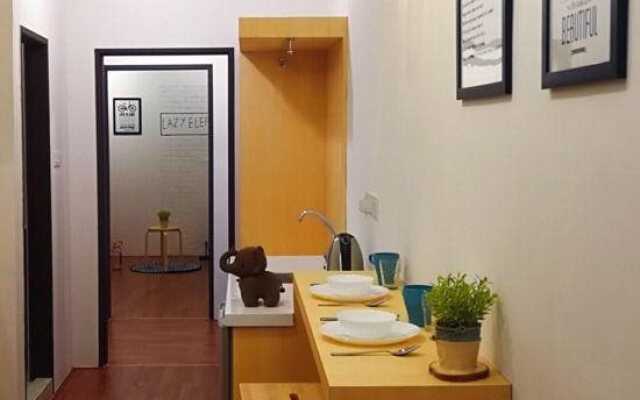 Lazy Elephant Guesthouse